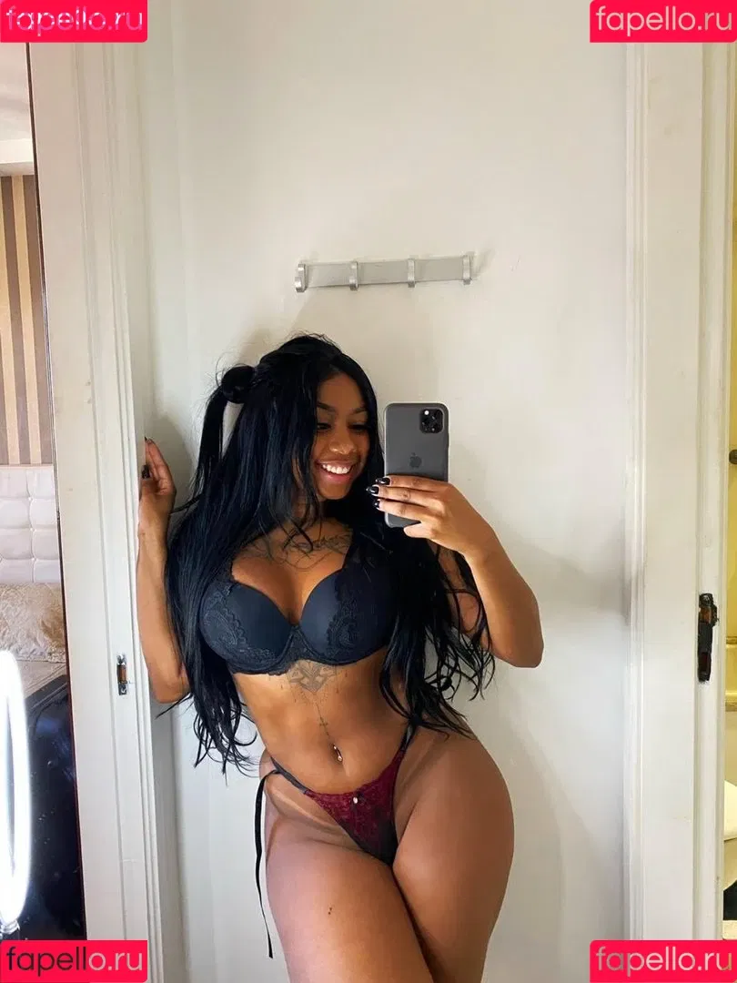 Karoline Coutinho Onlyfans Photo Gallery 