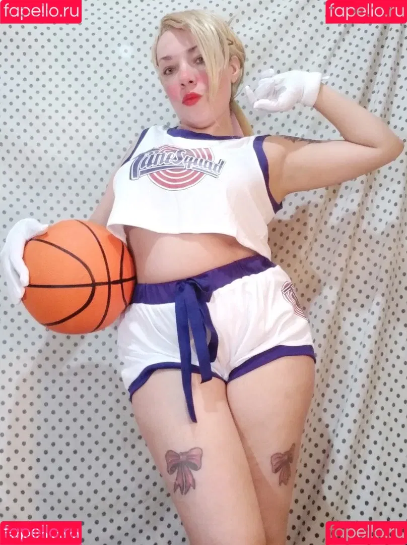 Suzy Babi Onlyfans Photo Gallery 