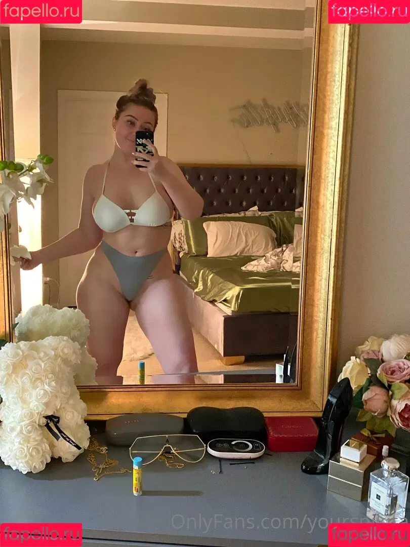 yoursnikita Onlyfans Photo Gallery 