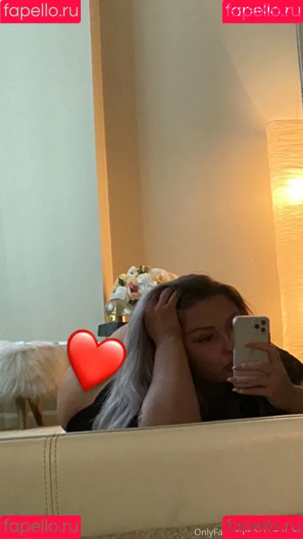 yoursnikita Onlyfans Photo Gallery 
