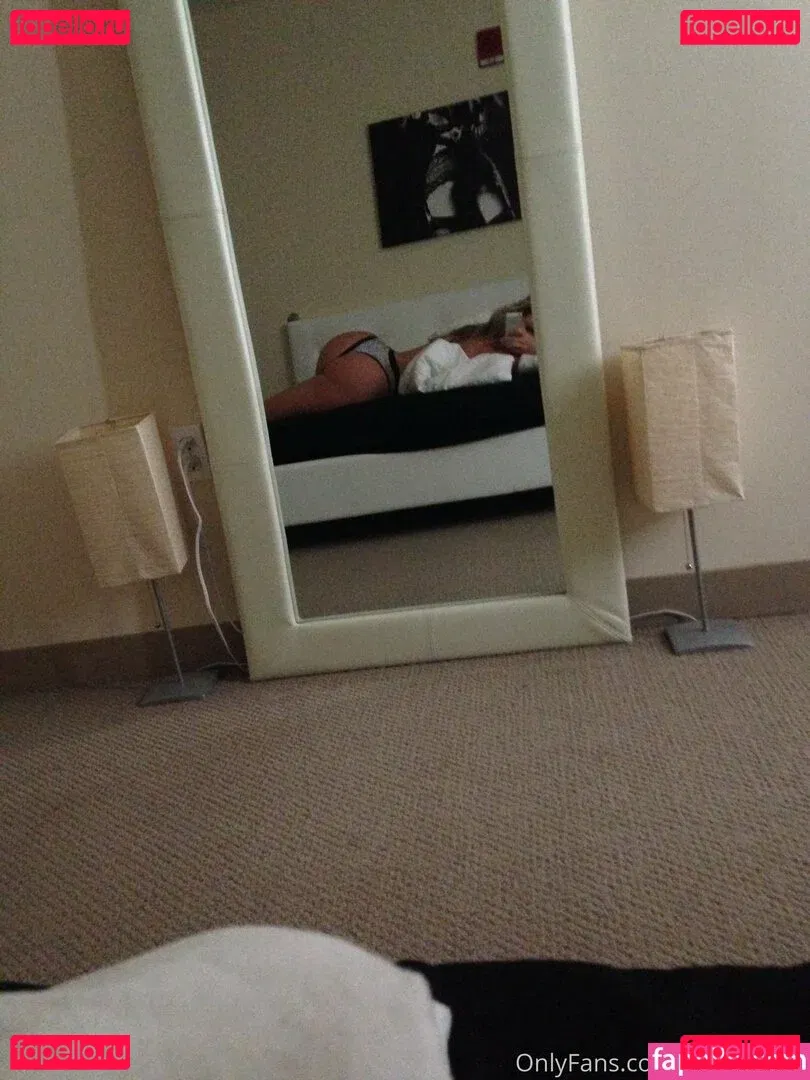 yoursnikita Onlyfans Photo Gallery 