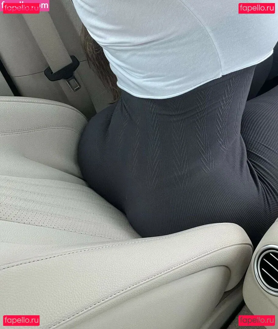 yoursnikita Onlyfans Photo Gallery 