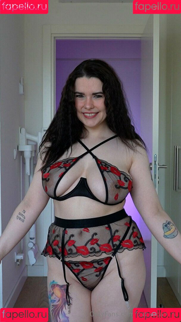 Cutie Cabani Onlyfans Photo Gallery 