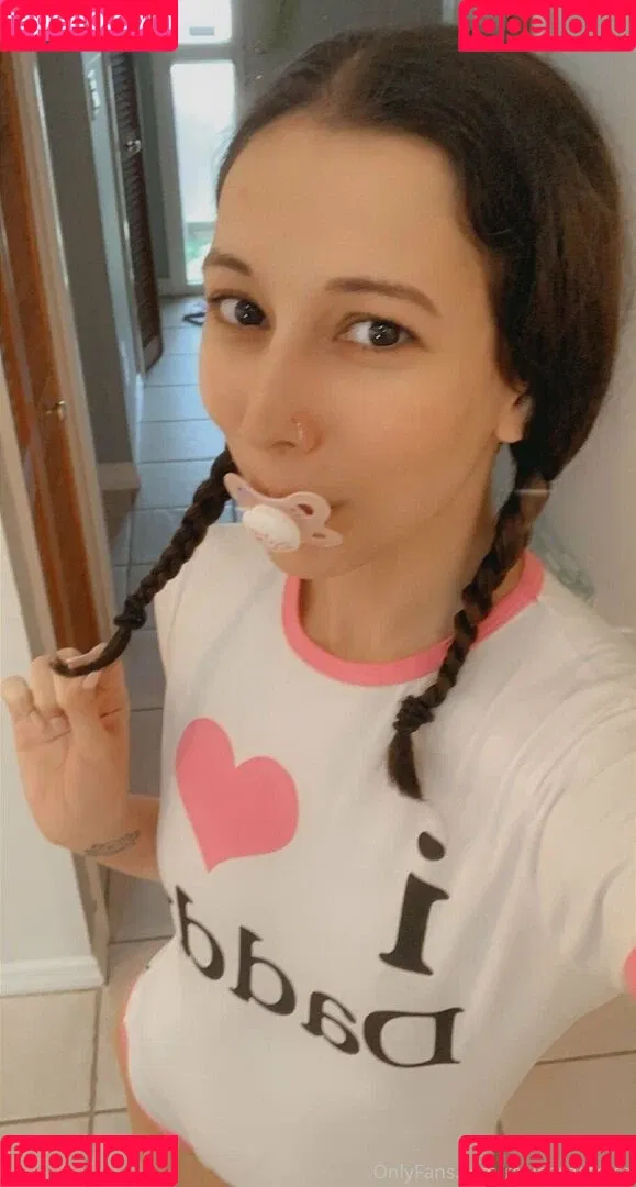 realgarnetrose Onlyfans Photo Gallery 