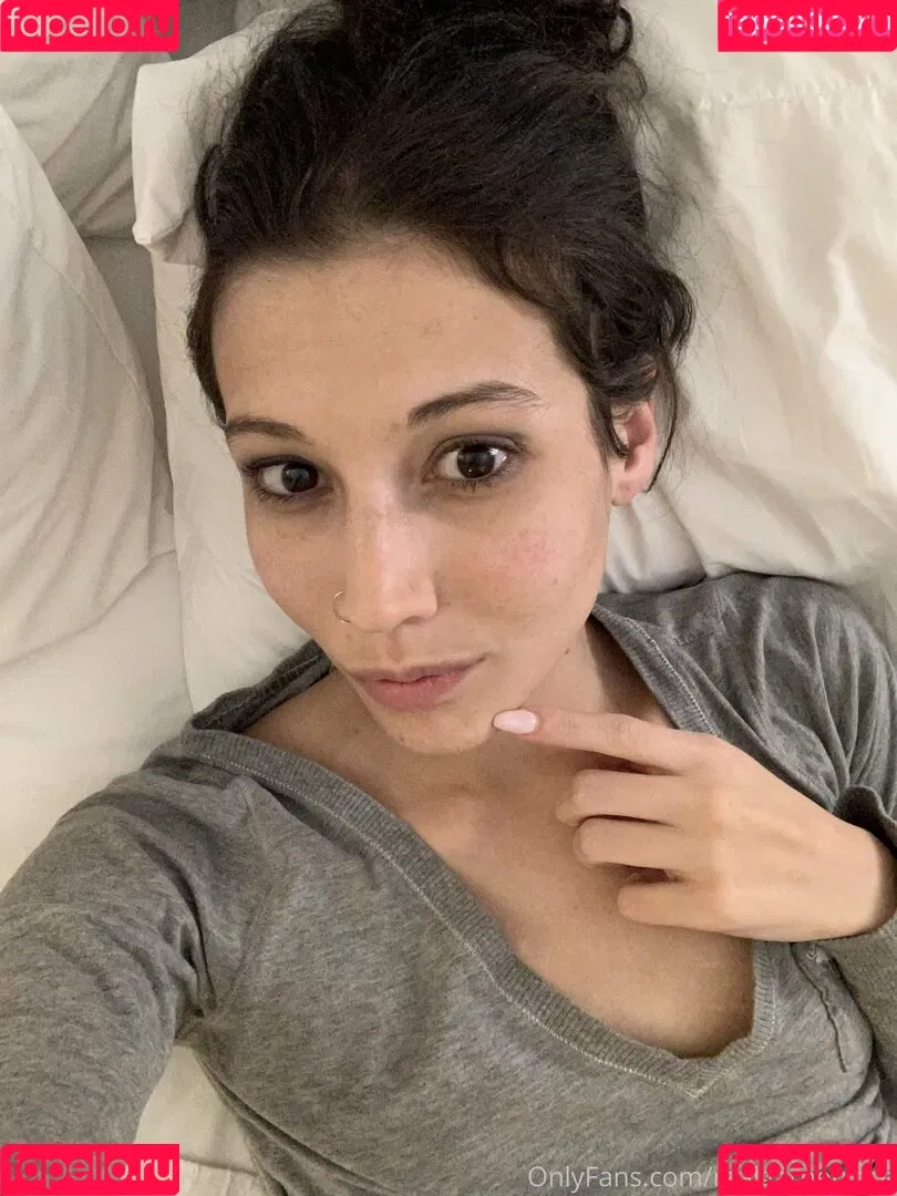 realgarnetrose Onlyfans Photo Gallery 