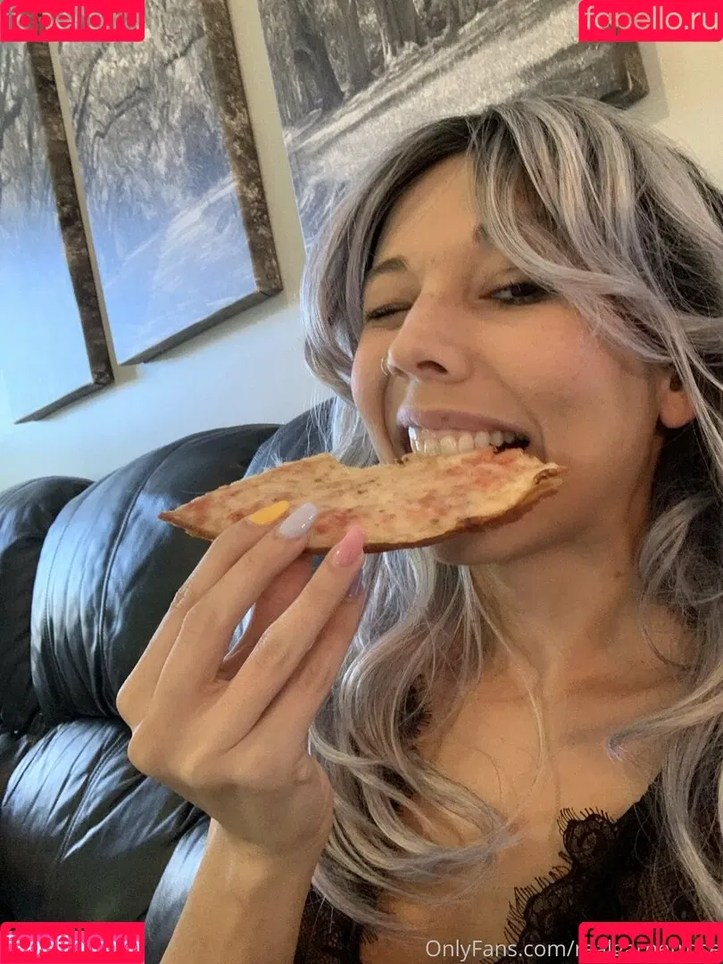 realgarnetrose Onlyfans Photo Gallery 