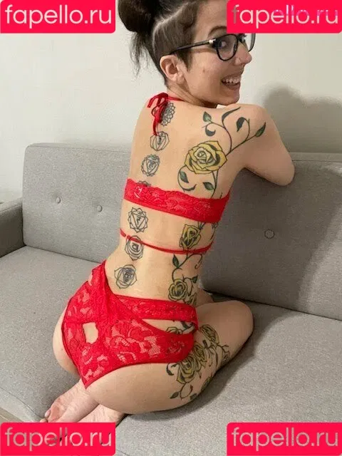 realgarnetrose Onlyfans Photo Gallery 