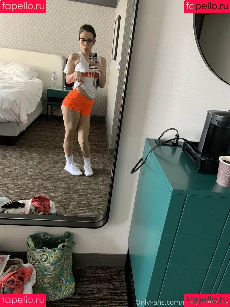 realgarnetrose Onlyfans Photo Gallery 