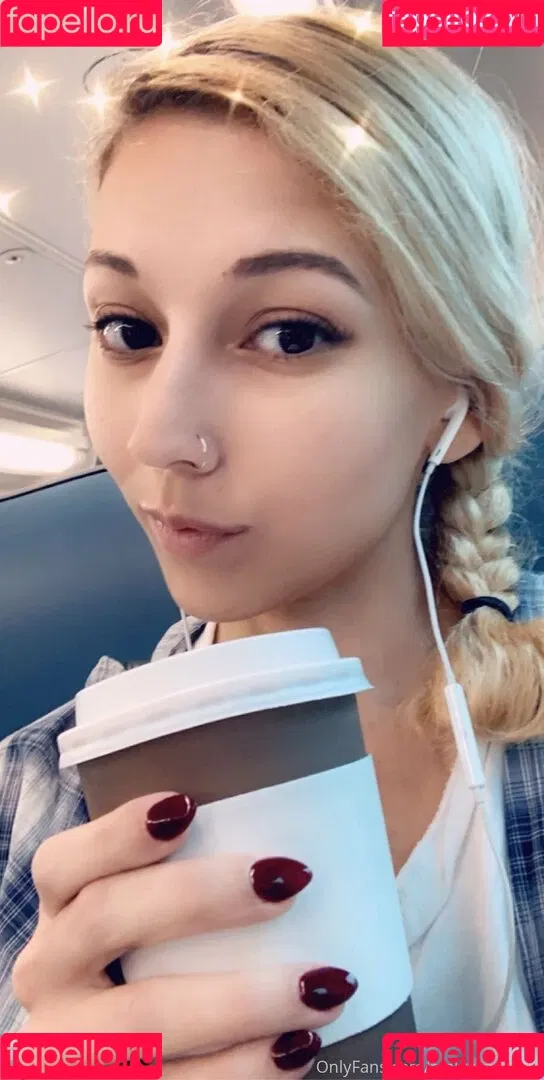 realgarnetrose Onlyfans Photo Gallery 