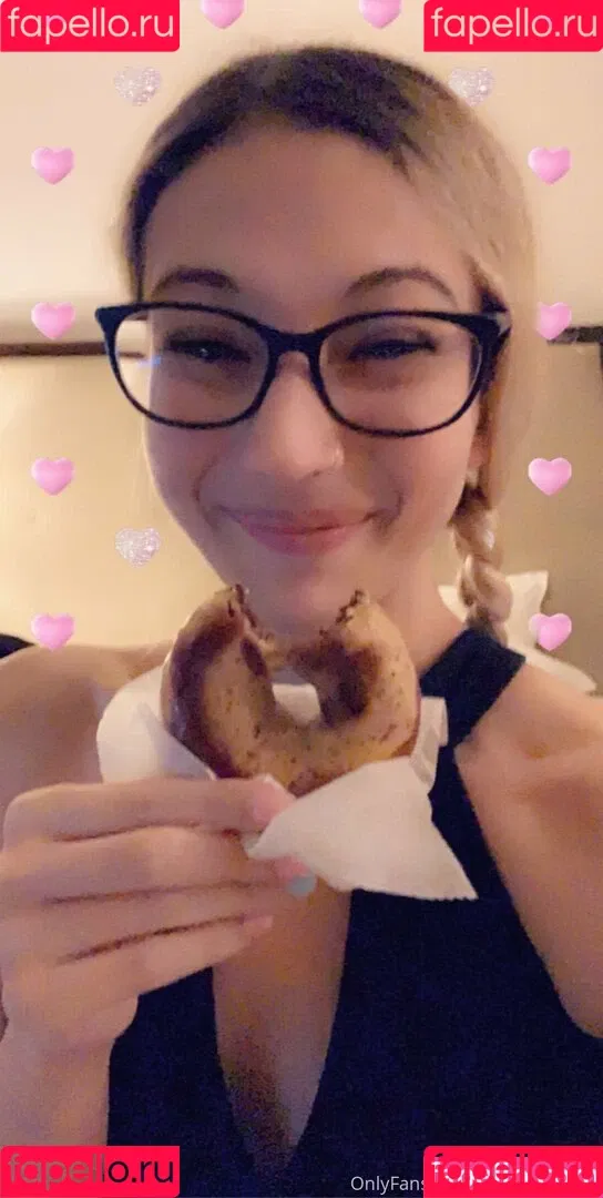 realgarnetrose Onlyfans Photo Gallery 