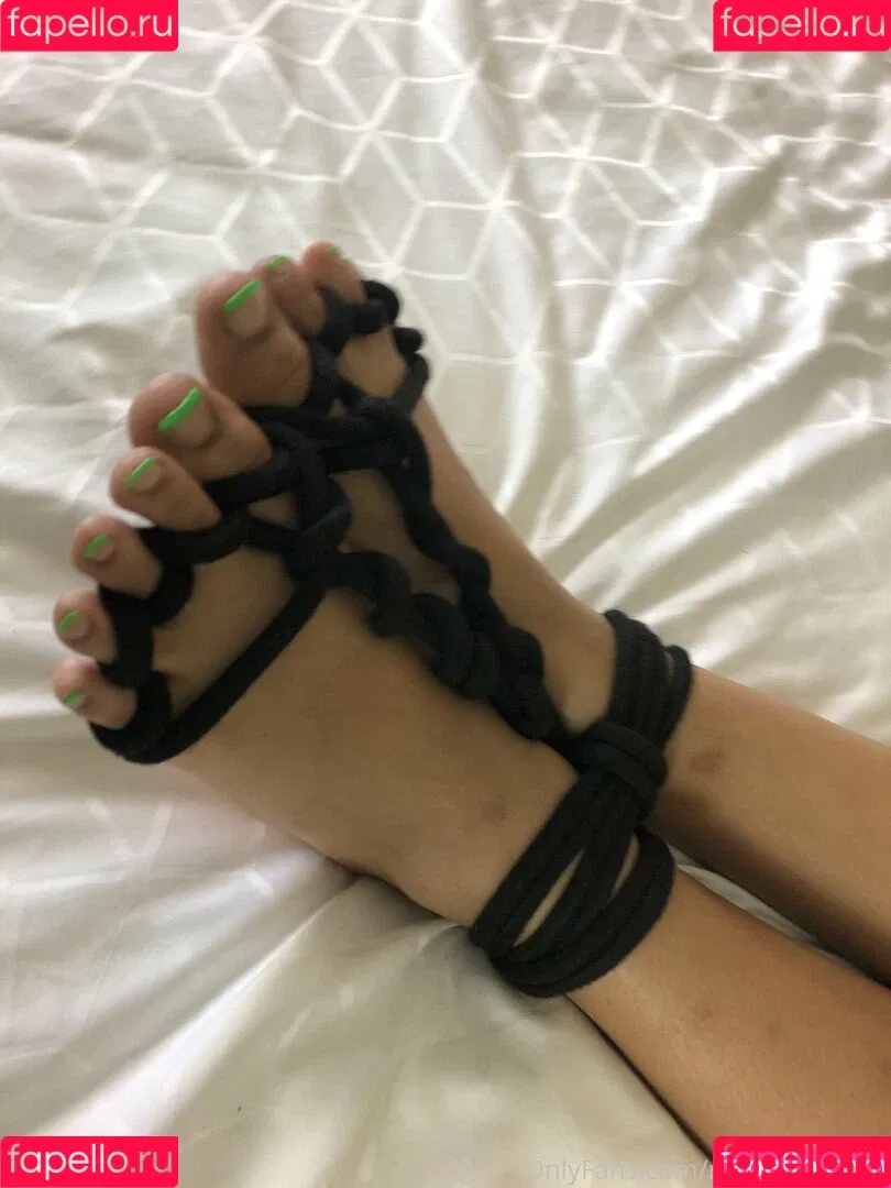 realgarnetrose Onlyfans Photo Gallery 