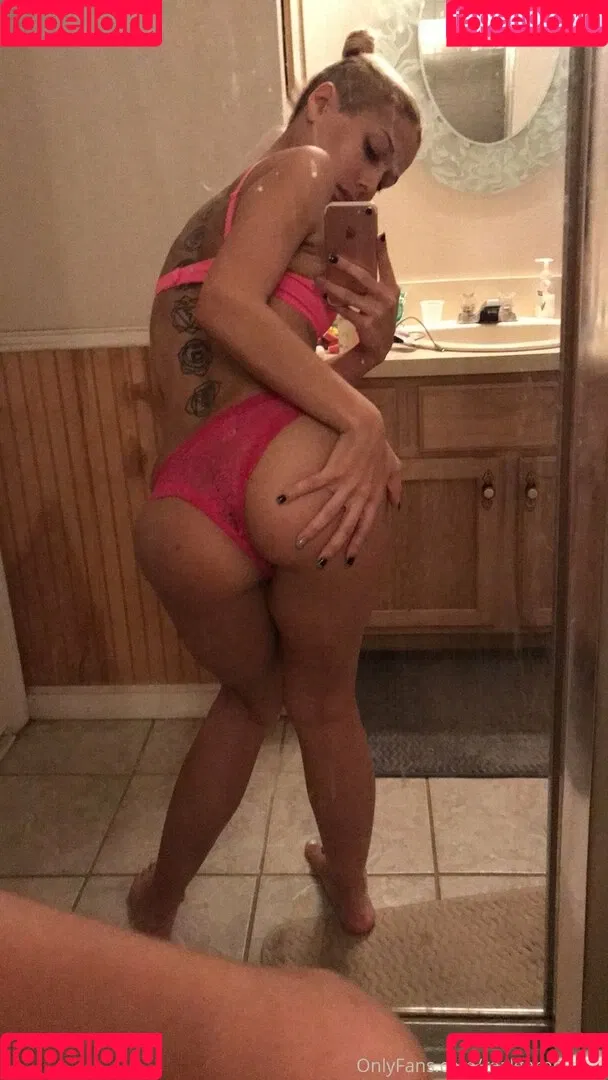 realgarnetrose Onlyfans Photo Gallery 