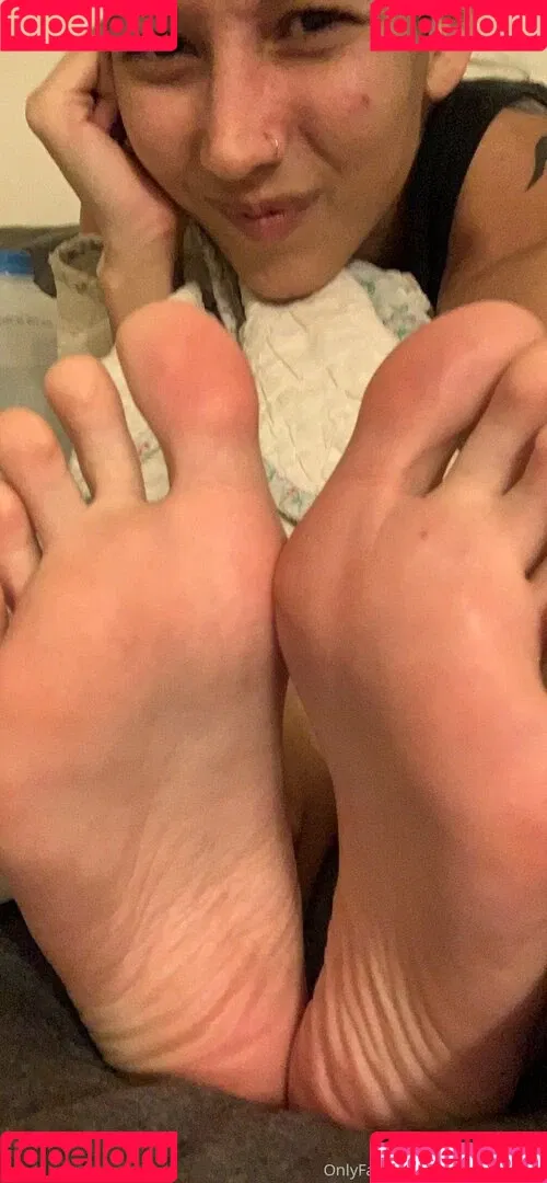 realgarnetrose Onlyfans Photo Gallery 