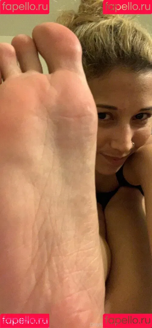 realgarnetrose Onlyfans Photo Gallery 