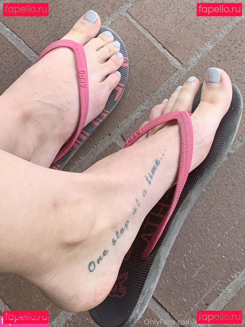 realgarnetrose Onlyfans Photo Gallery 