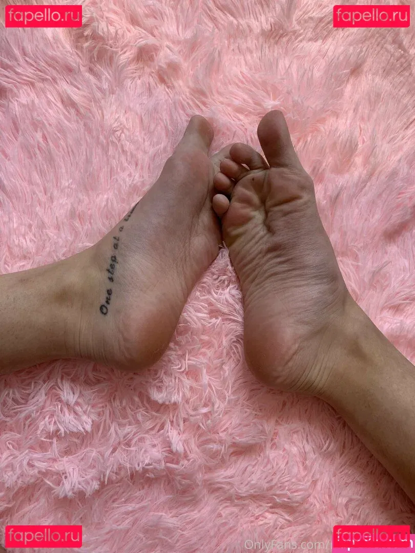 realgarnetrose Onlyfans Photo Gallery 