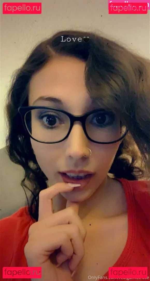 realgarnetrose Onlyfans Photo Gallery 