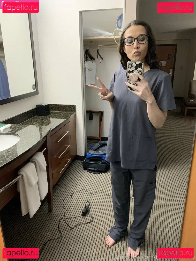 realgarnetrose Onlyfans Photo Gallery 