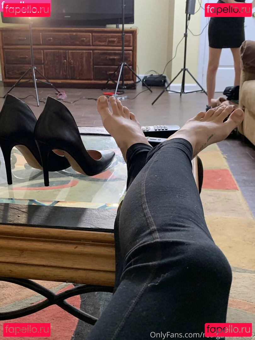 realgarnetrose Onlyfans Photo Gallery 