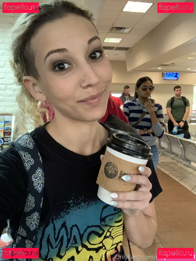 realgarnetrose Onlyfans Photo Gallery 