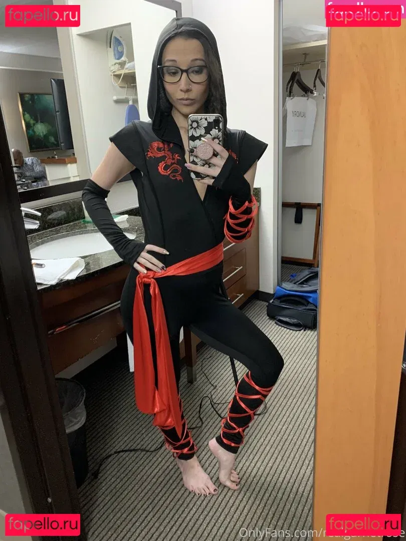 realgarnetrose Onlyfans Photo Gallery 