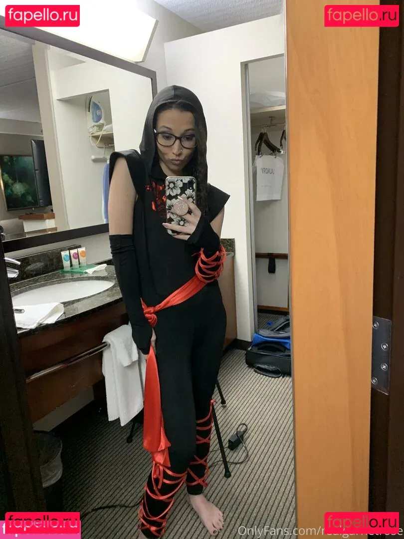 realgarnetrose Onlyfans Photo Gallery 