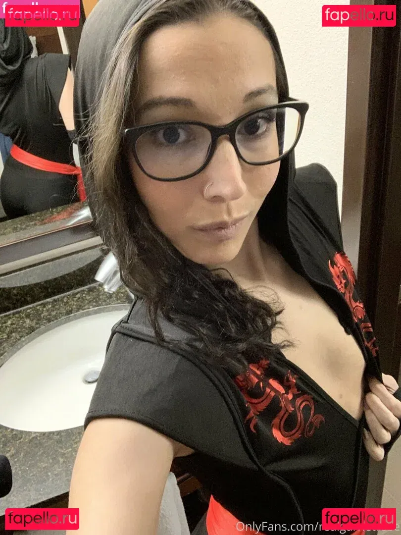 realgarnetrose Onlyfans Photo Gallery 