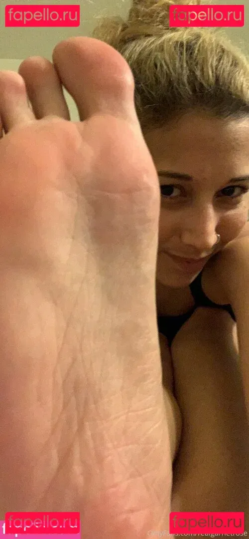 realgarnetrose Onlyfans Photo Gallery 