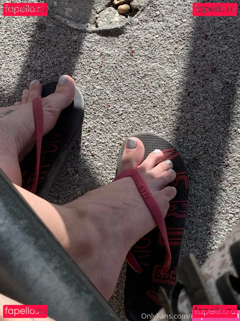 realgarnetrose Onlyfans Photo Gallery 