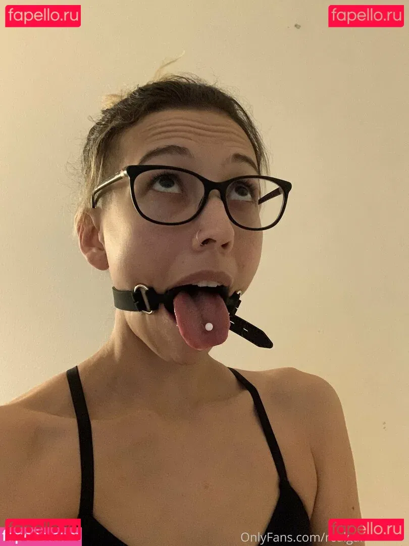 realgarnetrose Onlyfans Photo Gallery 