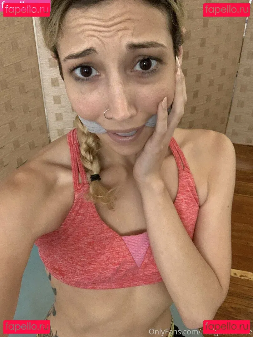 realgarnetrose Onlyfans Photo Gallery 