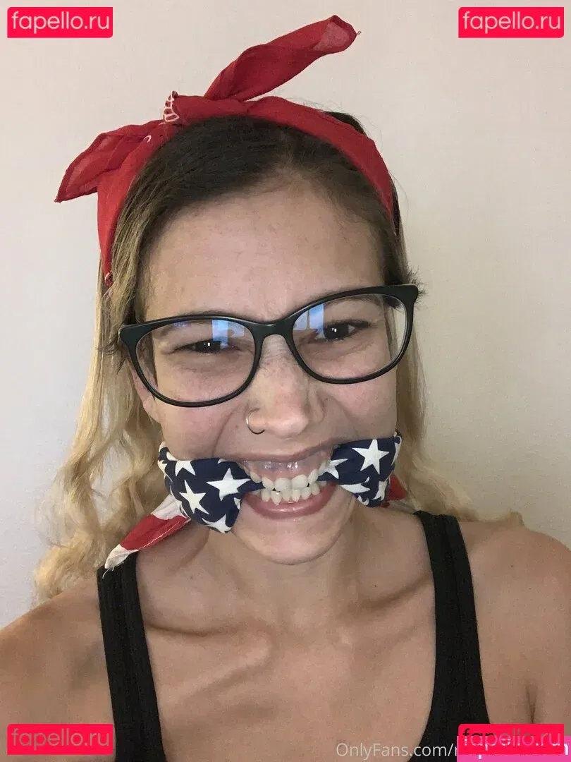 realgarnetrose Onlyfans Photo Gallery 