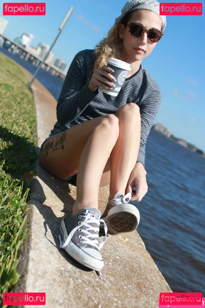 realgarnetrose Onlyfans Photo Gallery 