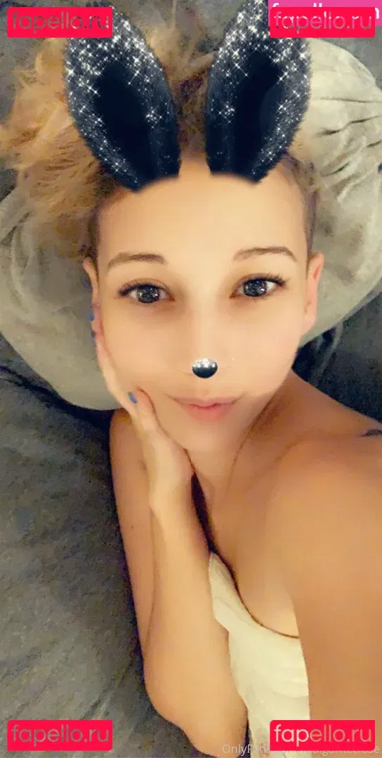 realgarnetrose Onlyfans Photo Gallery 