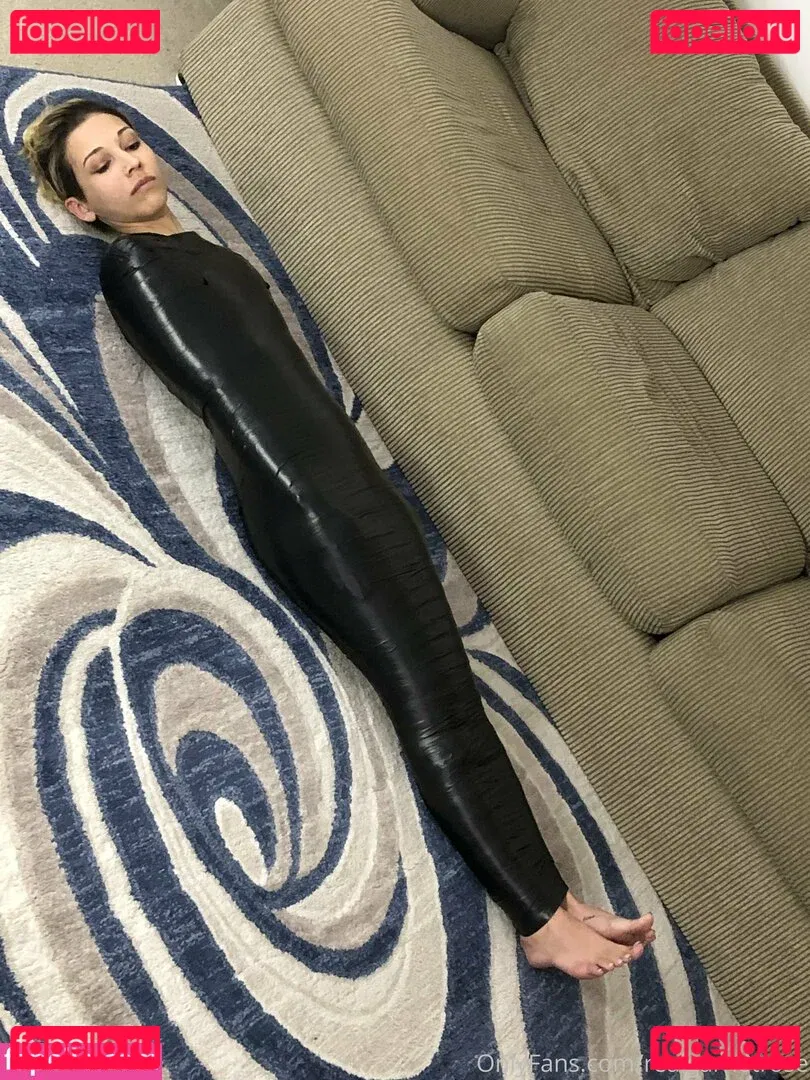 realgarnetrose Onlyfans Photo Gallery 