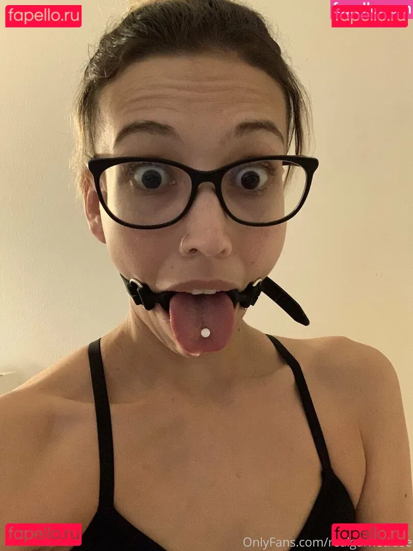 realgarnetrose Onlyfans Photo Gallery 