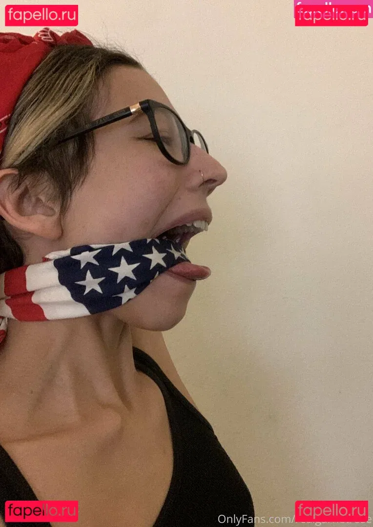 realgarnetrose Onlyfans Photo Gallery 