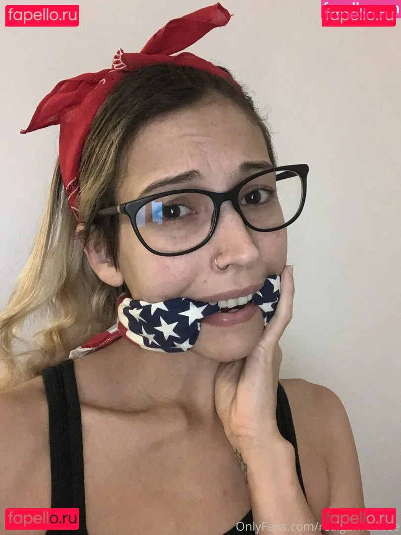 realgarnetrose Onlyfans Photo Gallery 