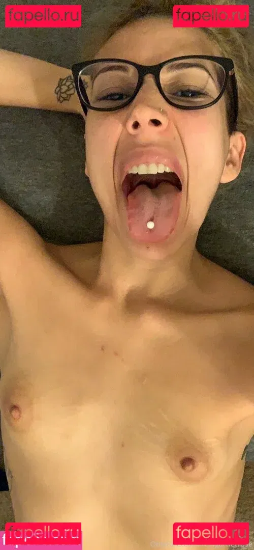 realgarnetrose Onlyfans Photo Gallery 