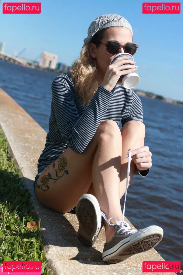 realgarnetrose Onlyfans Photo Gallery 