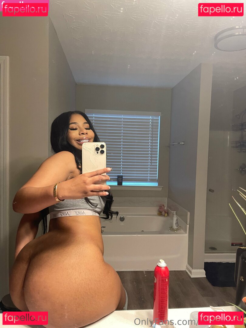 thiccscuitt Nude Onlyfans Photo 6