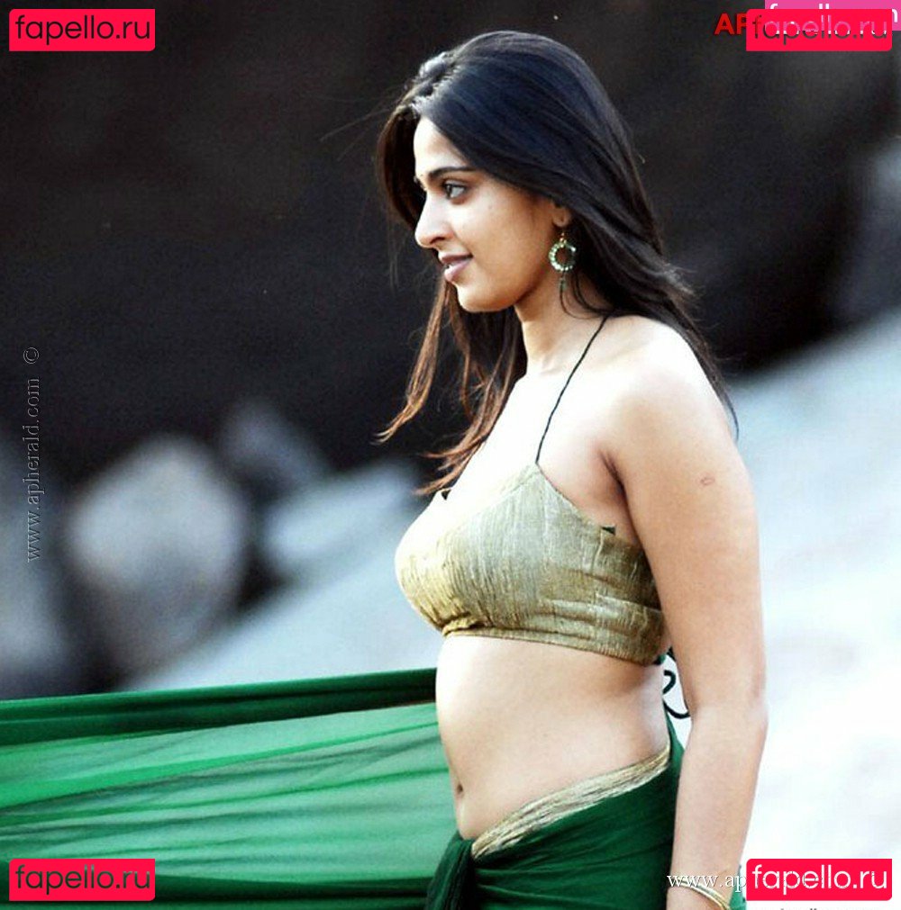 Anushka Shetty Nude Onlyfans Photo 12