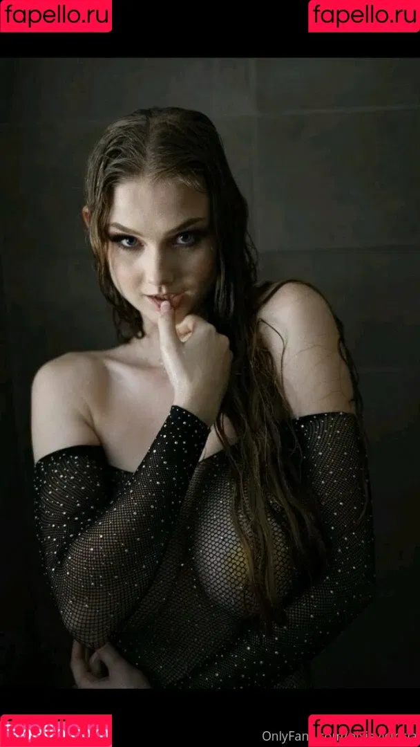 Pixie Victoria Onlyfans Photo Gallery 