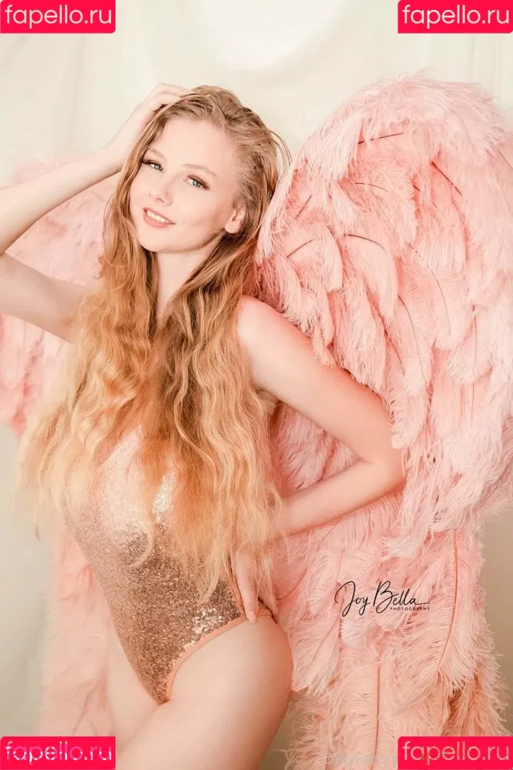 Pixie Victoria Onlyfans Photo Gallery 
