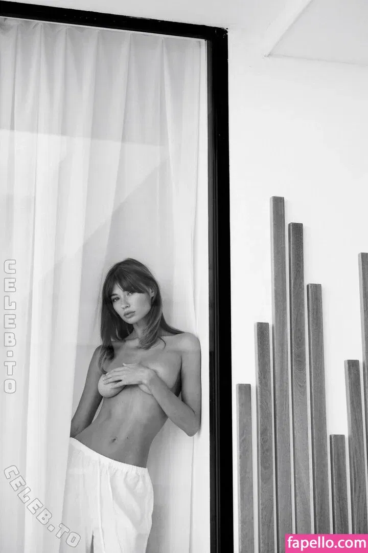 Anna Ralphs Onlyfans Photo Gallery 