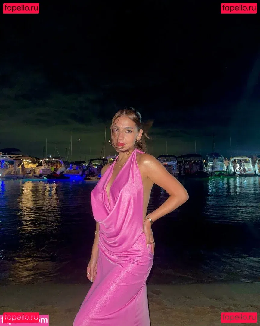 Ana Zimerman Onlyfans Photo Gallery 