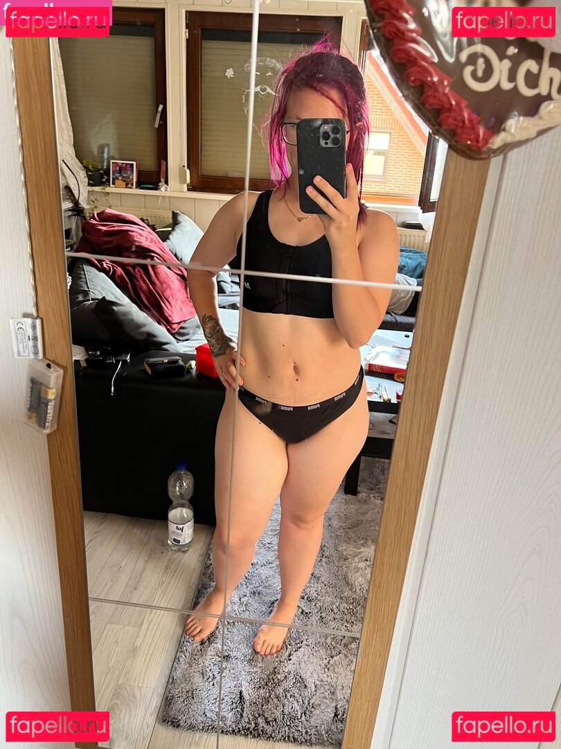 Galaxienwolf Nude Onlyfans Photo 22