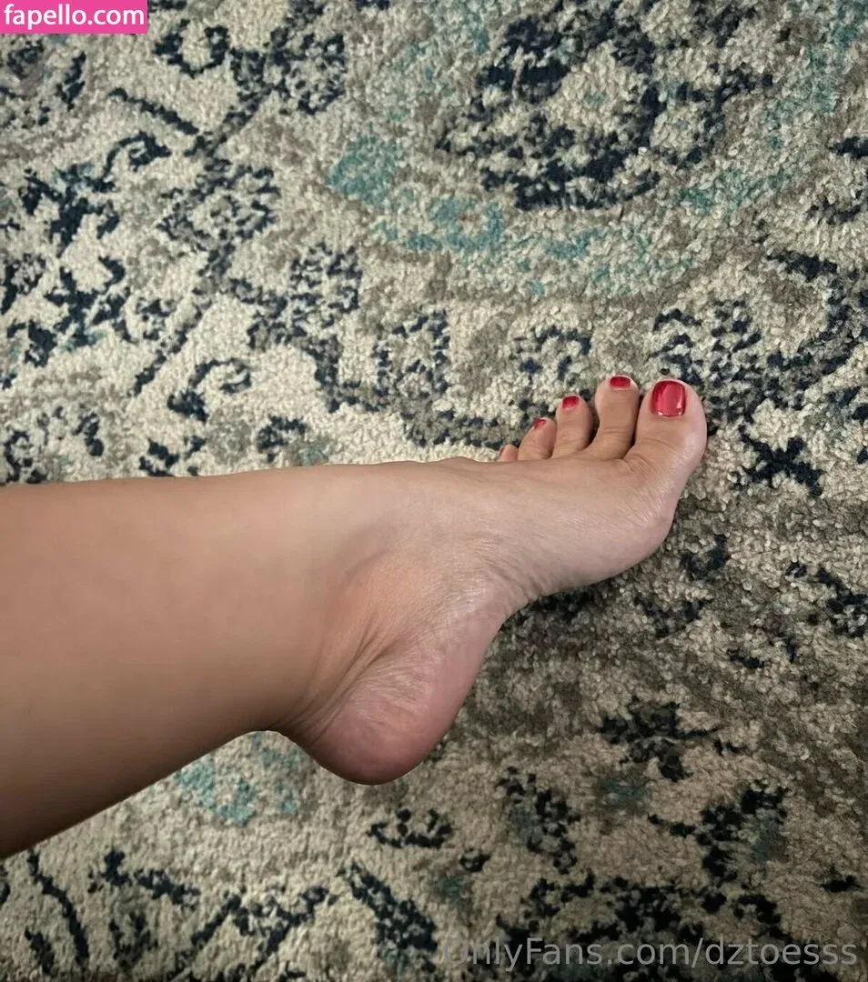dztoesss Onlyfans Photo Gallery 