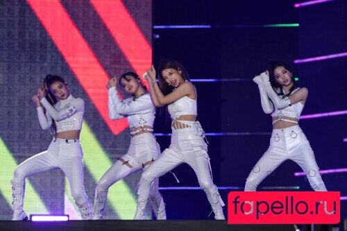 Aom Yumi Onlyfans Photo Gallery 