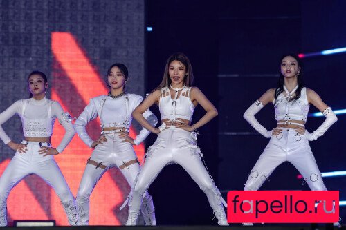 Aom Yumi Onlyfans Photo Gallery 